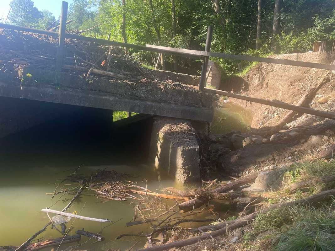 Як після руйнівної повені виглядає міст у селі Великий Ключів 1
