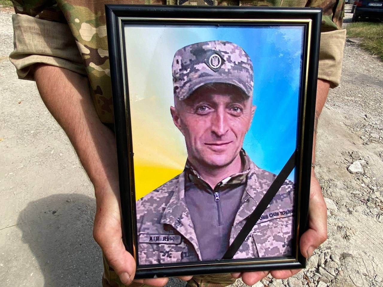 У Городенці попрощалися з Героєм Віталієм Сливкою 5