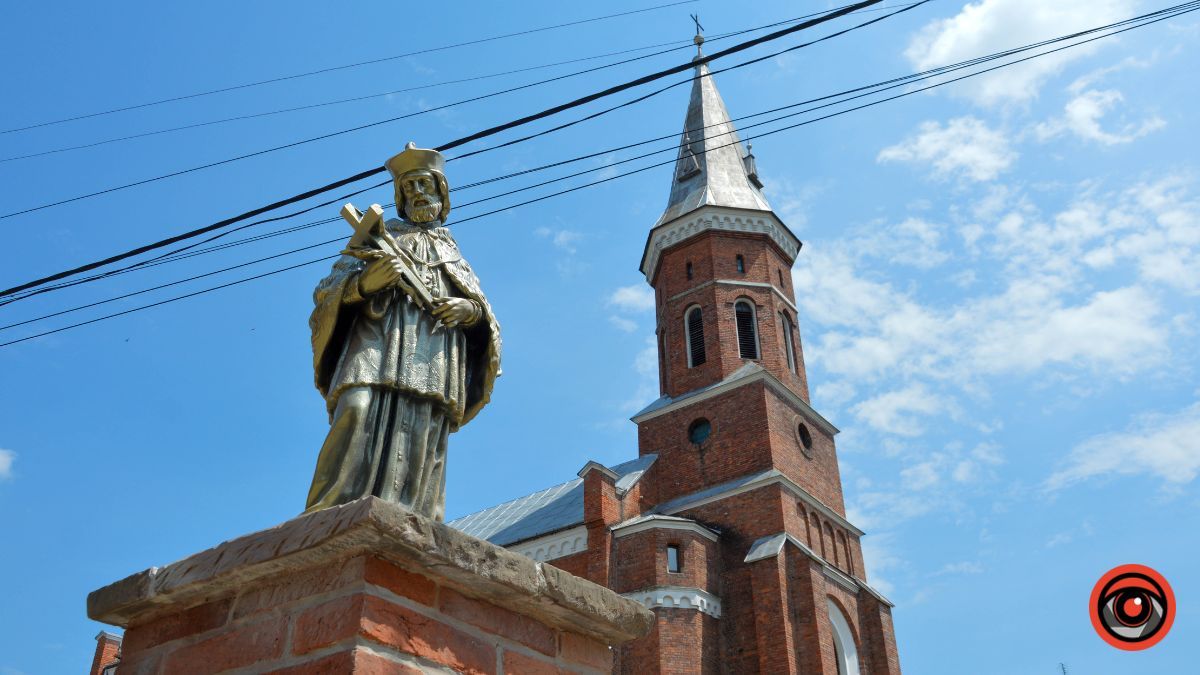 Недільна вулиця Франка у Коломиї | фоторепортаж 13