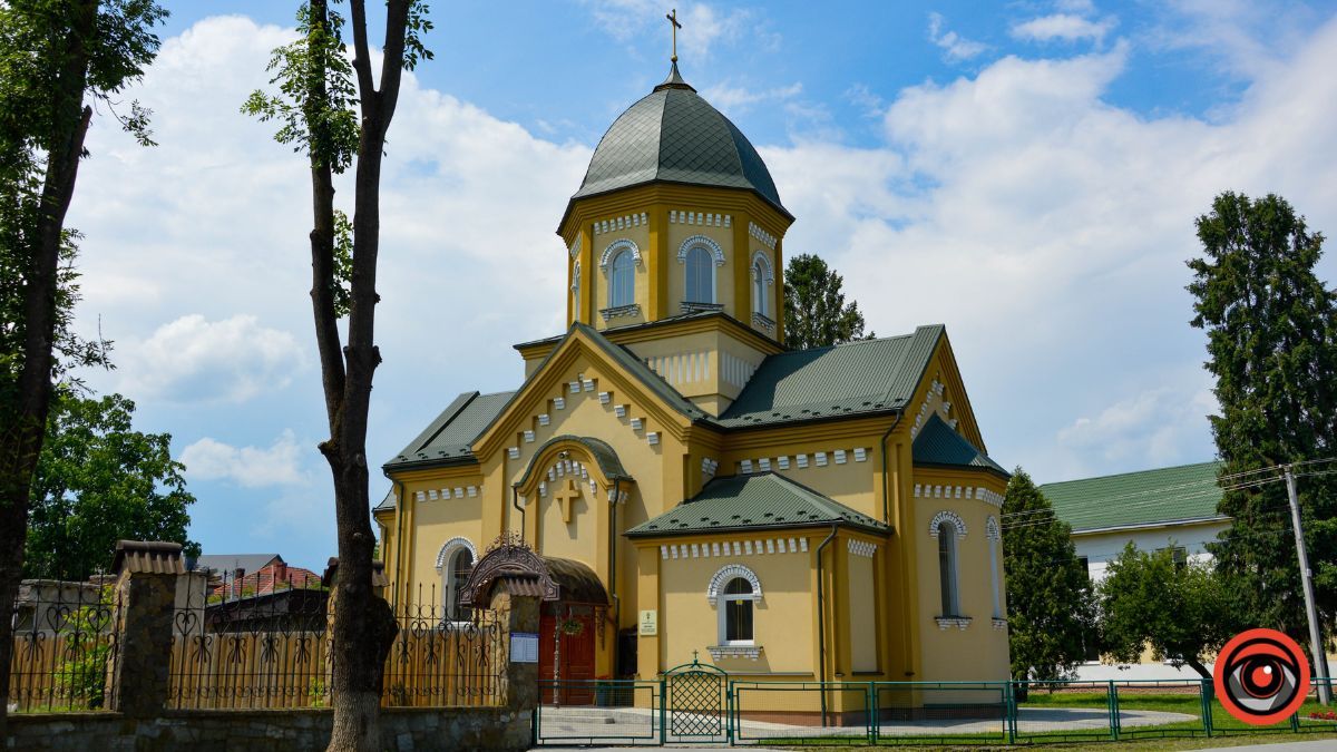 Недільна вулиця Франка у Коломиї | фоторепортаж 27