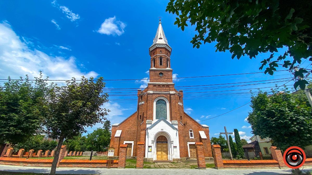 Недільна вулиця Франка у Коломиї | фоторепортаж 14