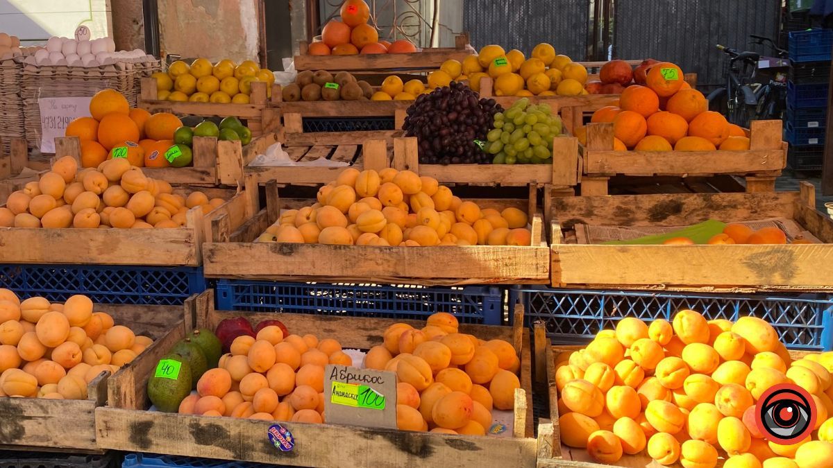 Чи подешевшали персики і абрикоси в Коломиї 6