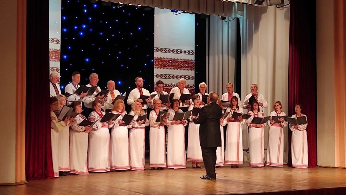 "Все приходить і відходить, пам'ятайте лиш одне, що музика вічна" | Історія життя талановитого музиканта Володимира Кенюка 10