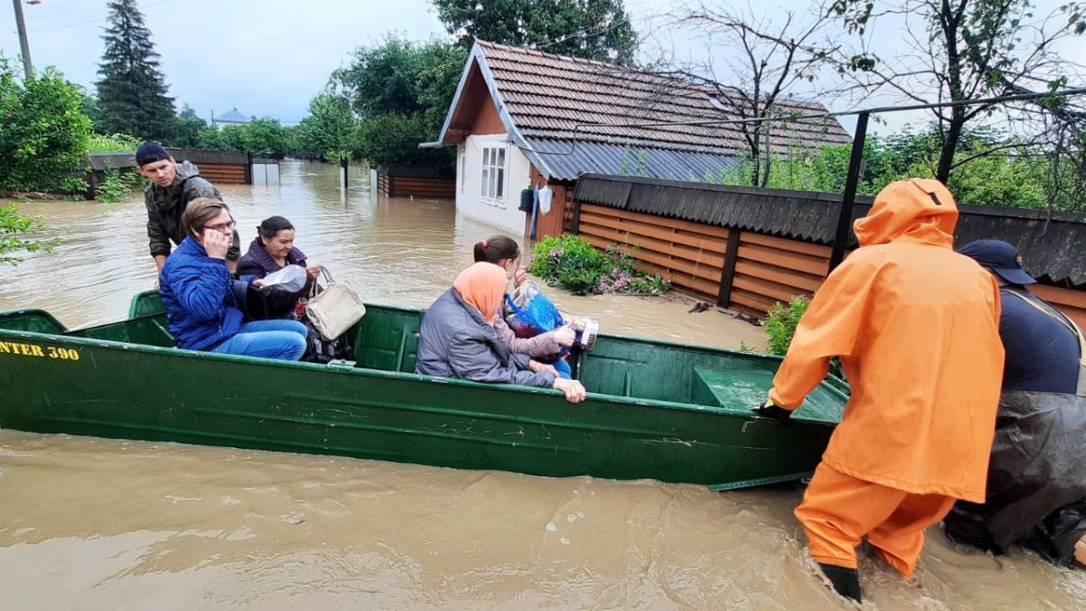 Що наробила негода у Коломиї та районах Прикарпаття 7 липня: підсумки дня 5