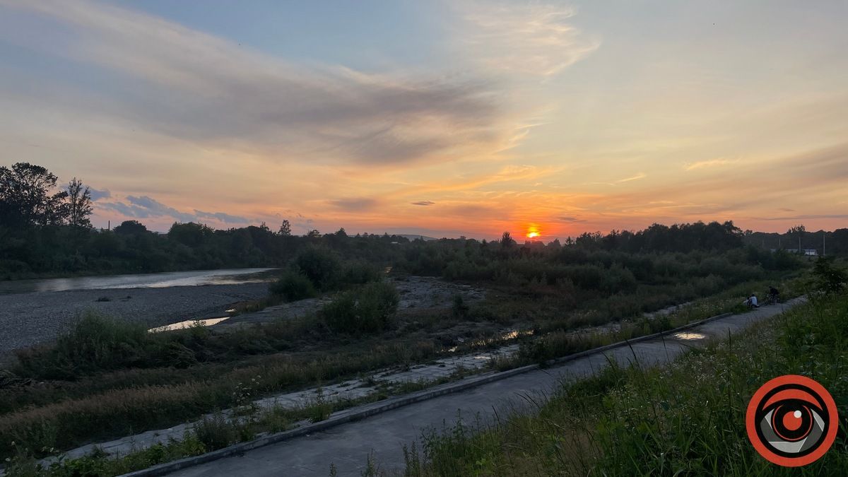 Як сонце ховається за Прут: фотомедитація коломийського надвечір'я 9