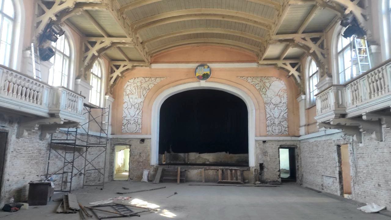 Як змінилась Коломийська філармонія імені Олександра Козаренка з дня її створення 3