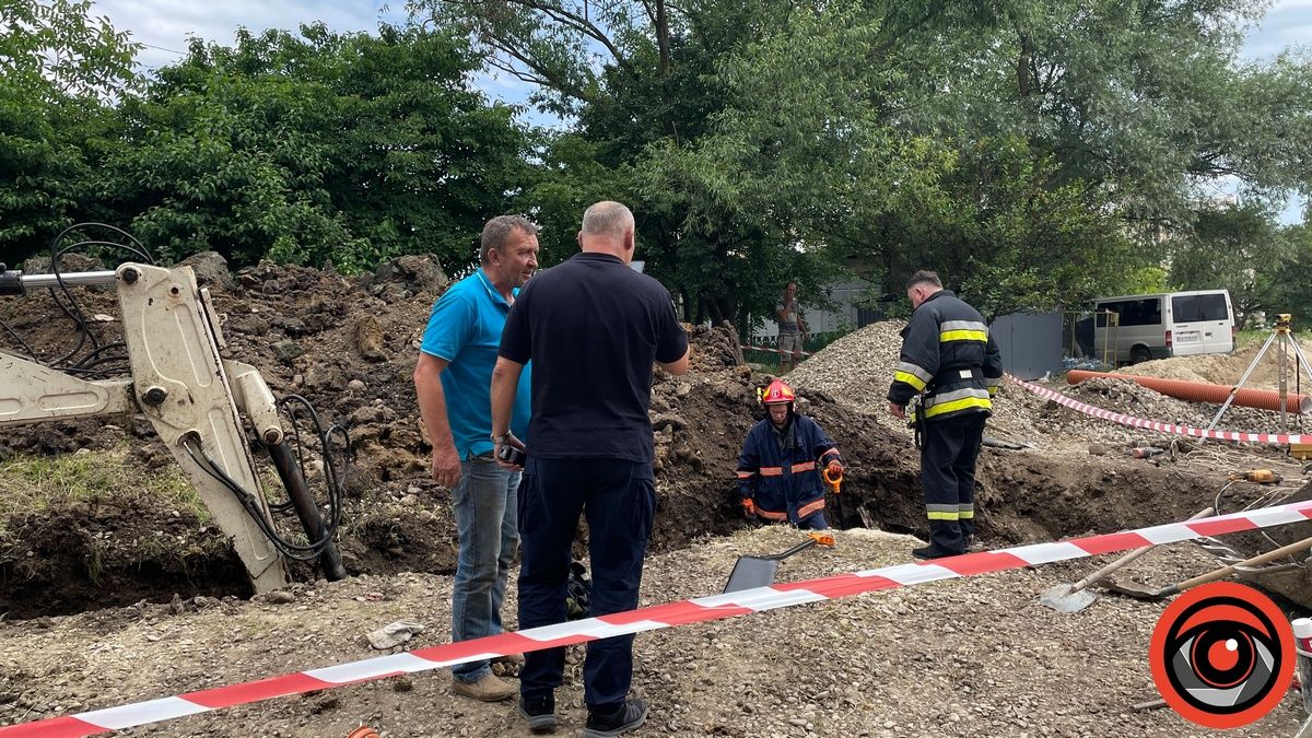 У Коломиї під завалами землі загинув молодий чоловік 1