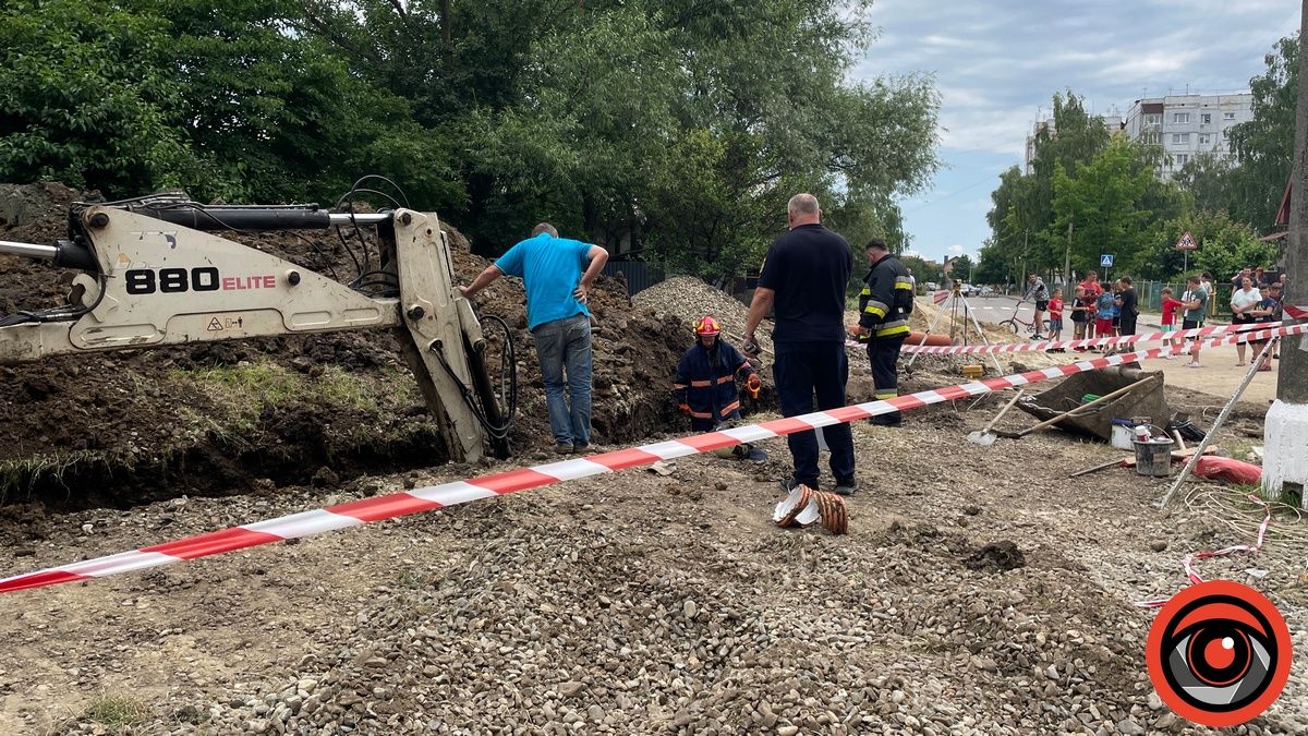 У Коломиї під завалами землі загинув молодий чоловік 5