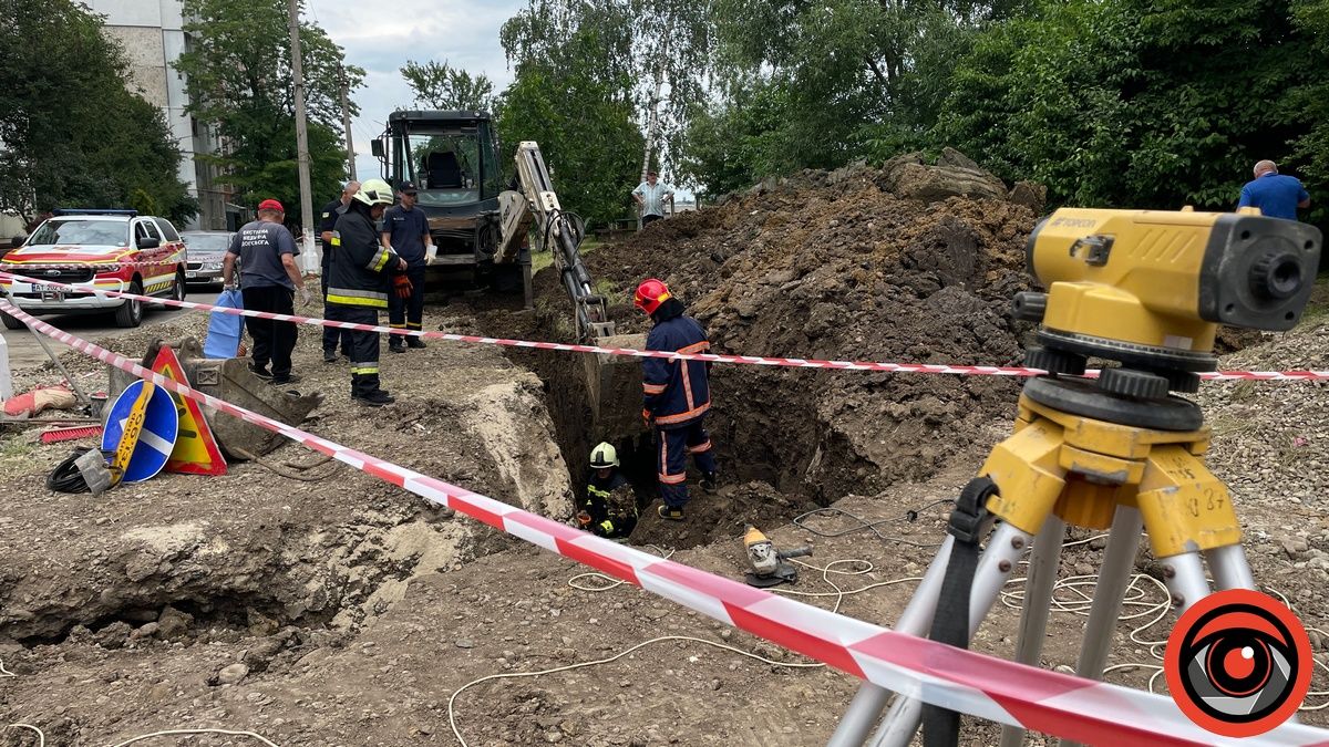 У Коломиї під завалами землі загинув молодий чоловік