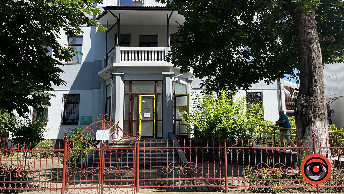 Які умови створені для людей на колісних кріслах в управлінні Пенсійного фонду в Коломиї | ІНКЛЮЗІЯ