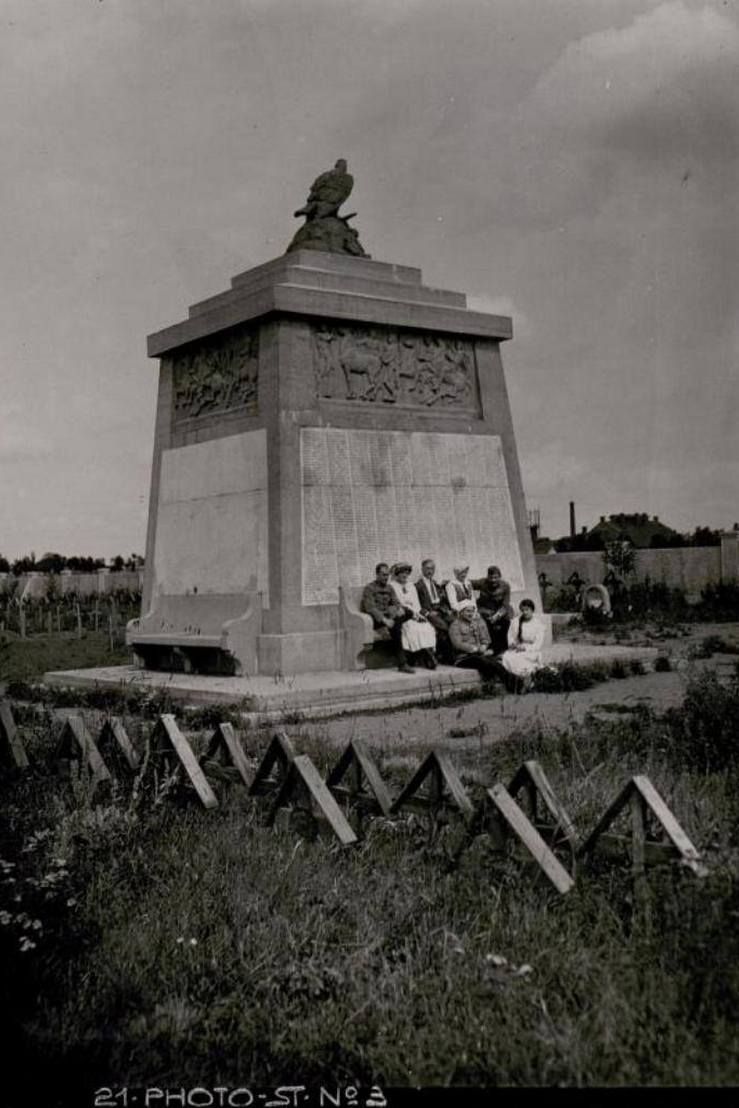 Коломия, кладовище. Ріг сучасних вул. Мазепи - вул. Бандери