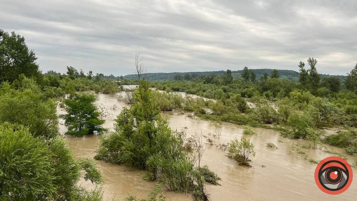 Який рівень води біля Стрітенського моста у Воскресинцях 7