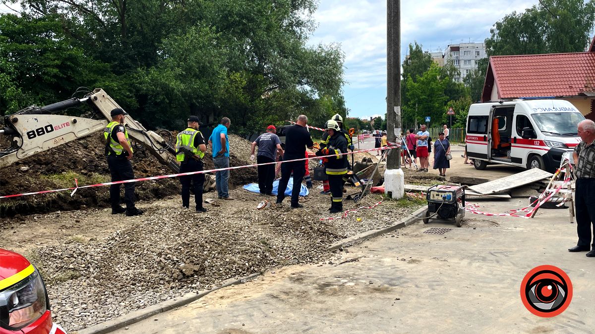 У Коломиї під завалами землі загинув молодий чоловік 2