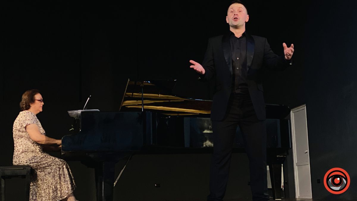"O sole mio": у Коломийській філармонії звучали оперні голоси 17