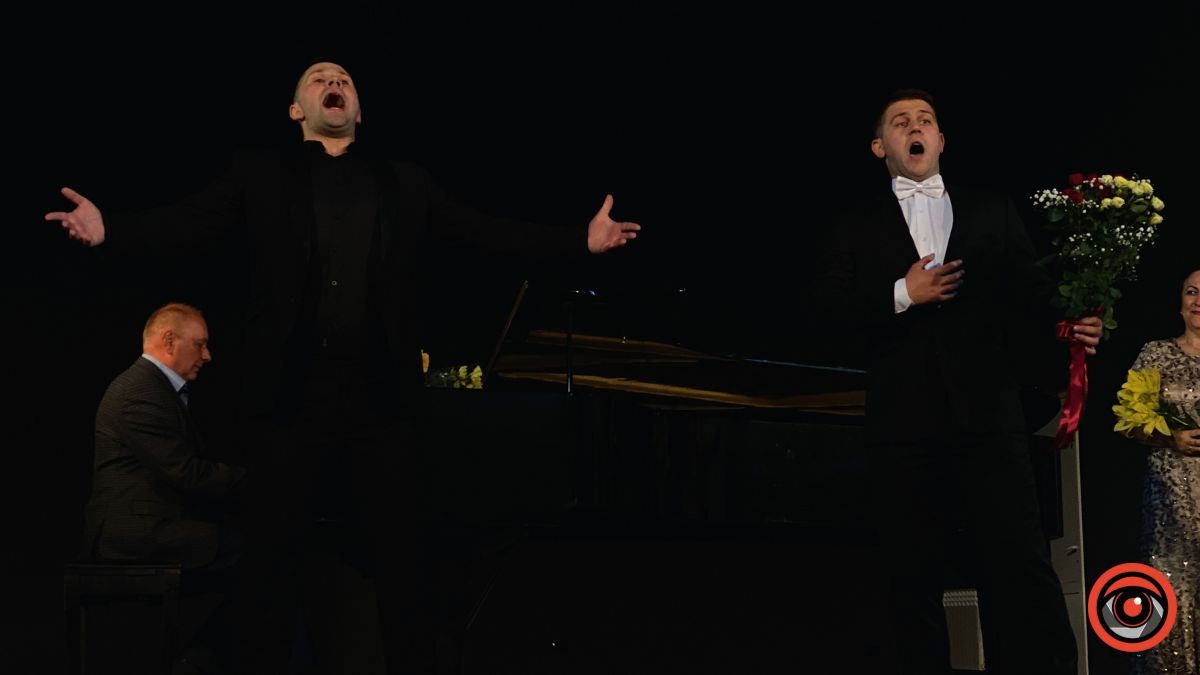 "O sole mio": у Коломийській філармонії звучали оперні голоси 12
