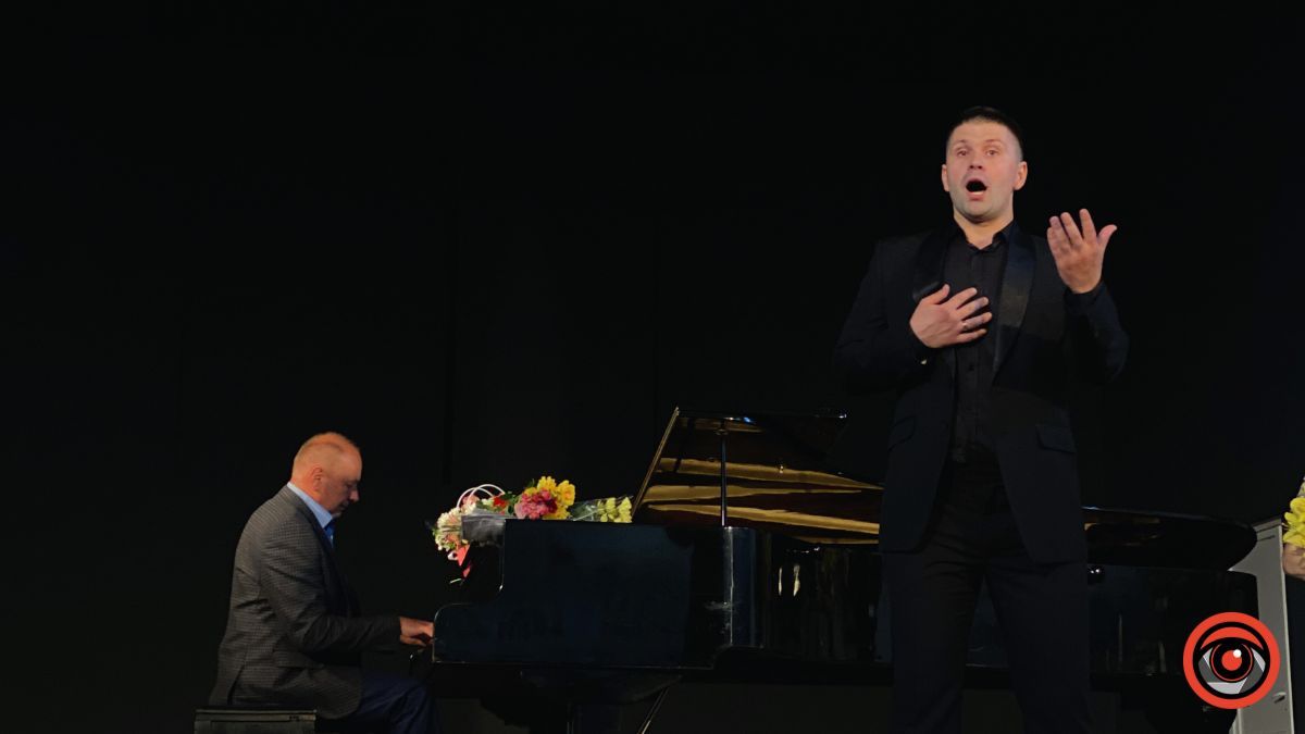 "O sole mio": у Коломийській філармонії звучали оперні голоси 10