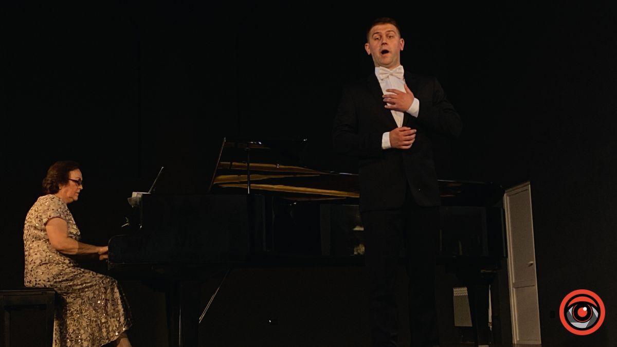 "O sole mio": у Коломийській філармонії звучали оперні голоси 13