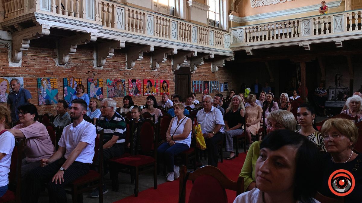 "O sole mio": у Коломийській філармонії звучали оперні голоси 23