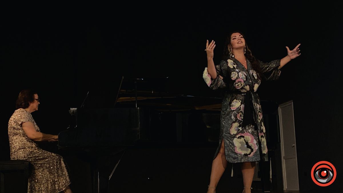 "O sole mio": у Коломийській філармонії звучали оперні голоси 16