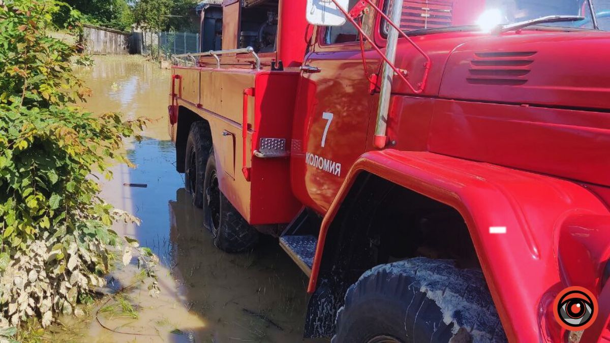 Як коломийські рятувальники продовжують долати наслідки негоди 3