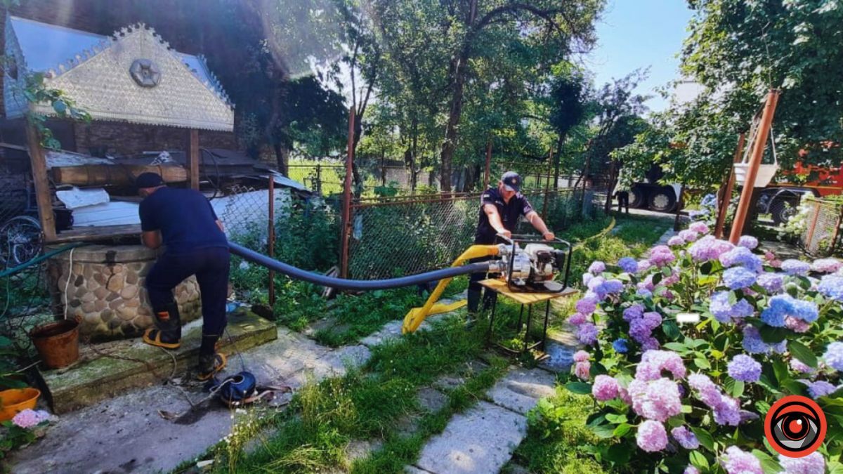 Як коломийські рятувальники продовжують долати наслідки негоди 5