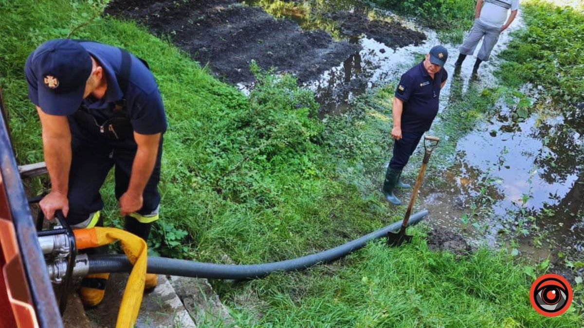 Як коломийські рятувальники продовжують долати наслідки негоди 1