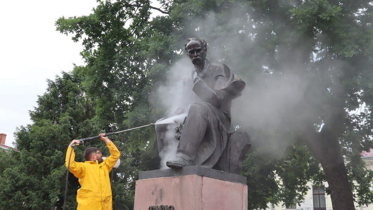 У Коломиї купили підмітально-прибиральну машину за понад 7 млн грн 4