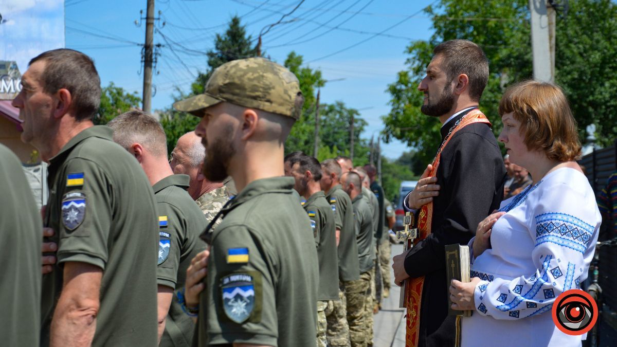 Коломия попрощалася з Героєм Дмитром Кіземою 7