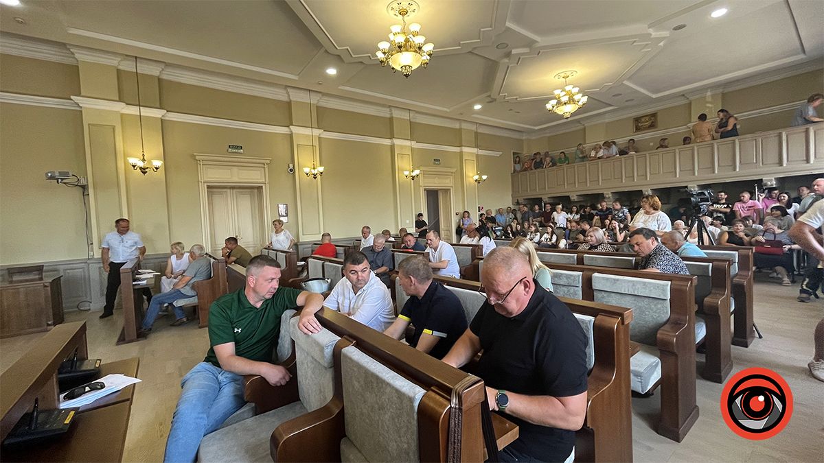 Зміни до бюджету, питання ліцею, ремонти та допомога херсонцям: підсумки липневої сесії Коломийської міськради 1