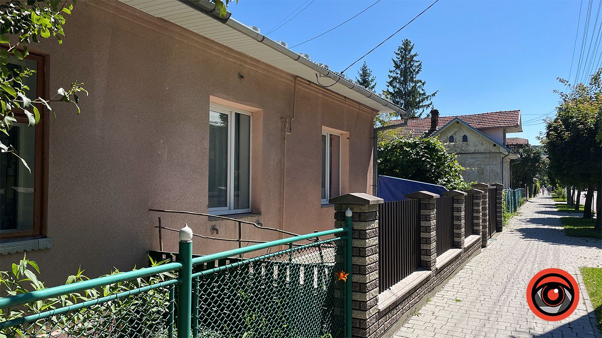 750 метрів вулицею Юрія Шкрумеляка в Коломиї 21