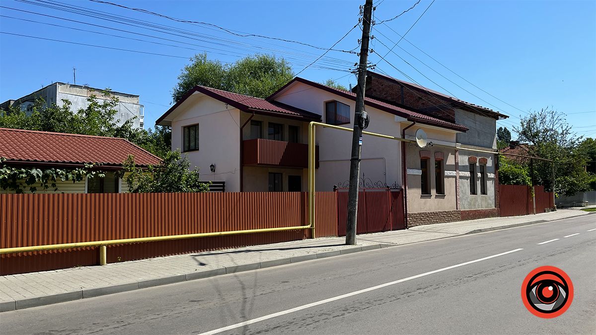 750 метрів вулицею Юрія Шкрумеляка в Коломиї 18