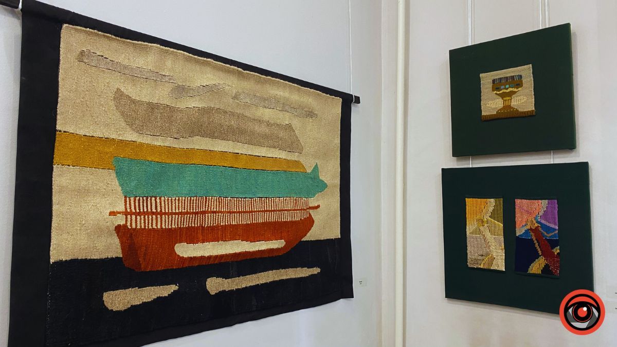 "Між Місяцем і Сонцем": у Коломиї відкрилася нова мистецька виставка 3