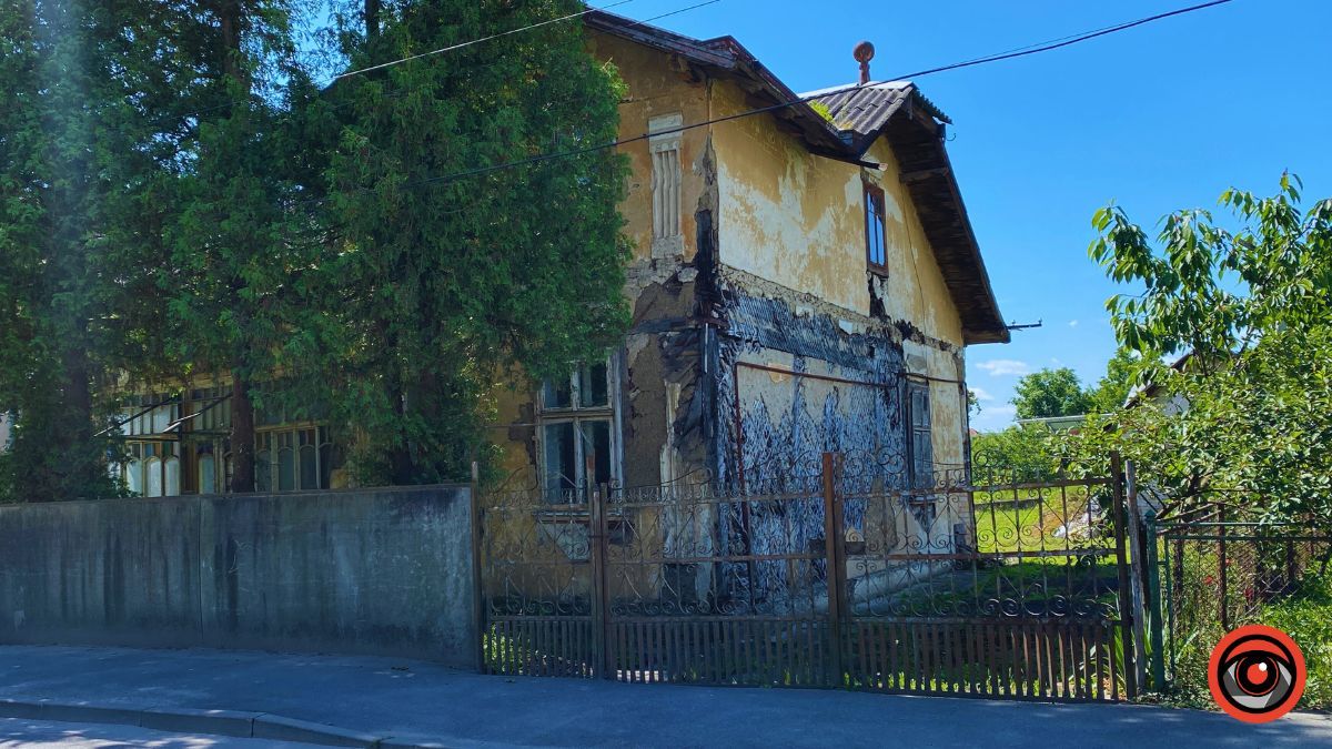 Давні будівлі, які пронизані історією | вулиця Миколи Верещинського 12