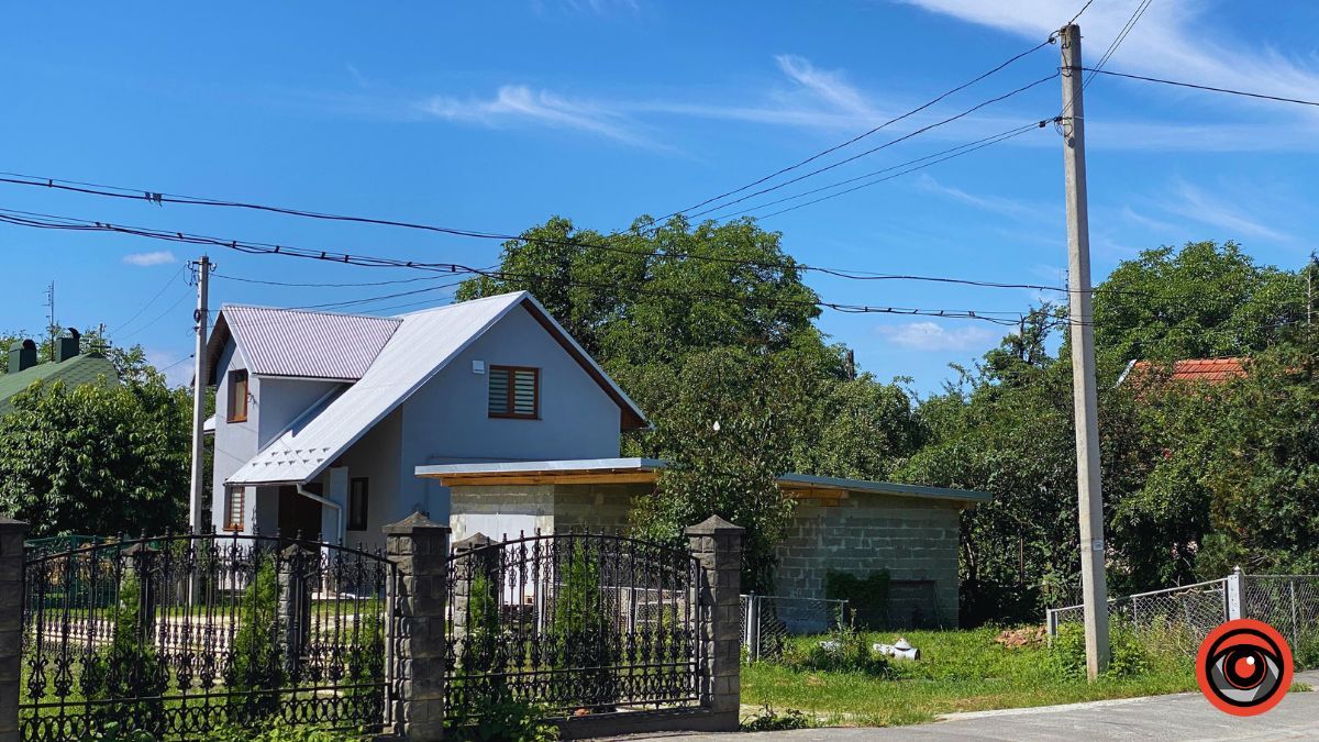 Давні будівлі, які пронизані історією | вулиця Миколи Верещинського 14