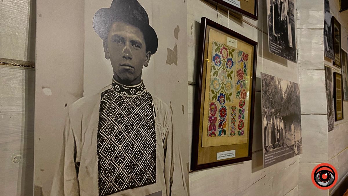 "А я свою вишиванку д'серцю пригортаю": у Коломиї відкрилася нова виставка 2