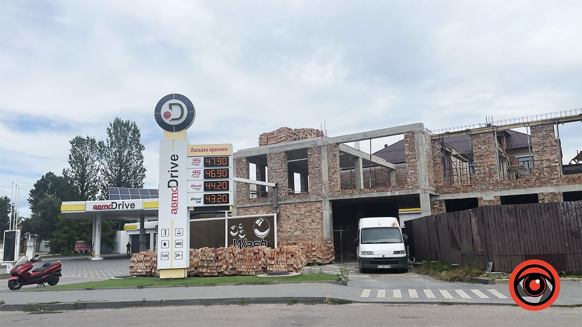 На АЗС Коломиї підскочили ціни на пальне 6