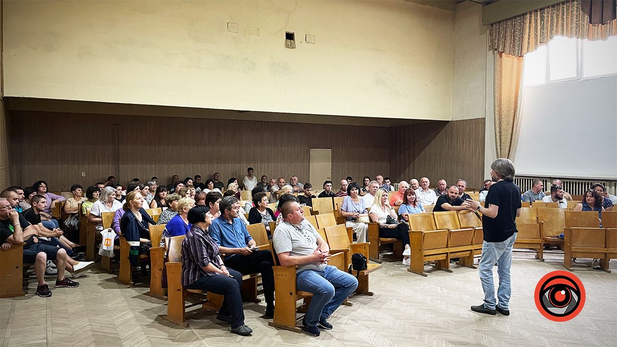 Що повідомили представники Івано-Франківської ОДА про долю індустріально-педагогічного коледжу в Коломиї 1