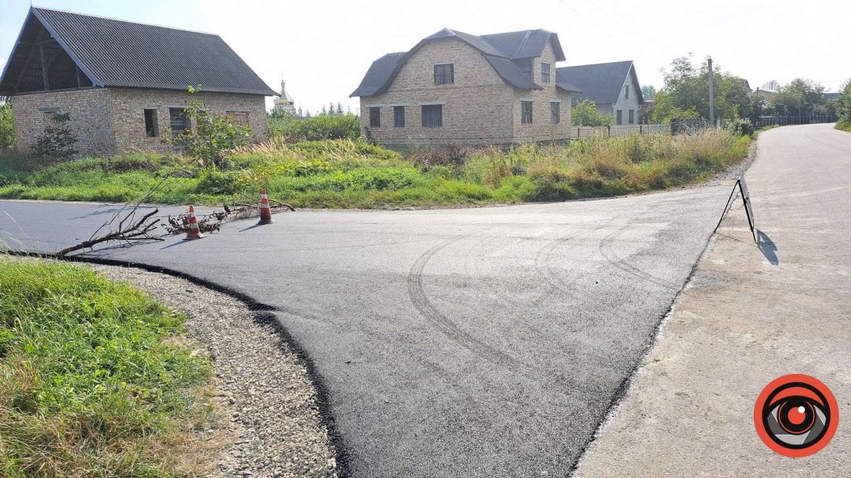 Асфальтування вулиць дочекались Воскресінці 2