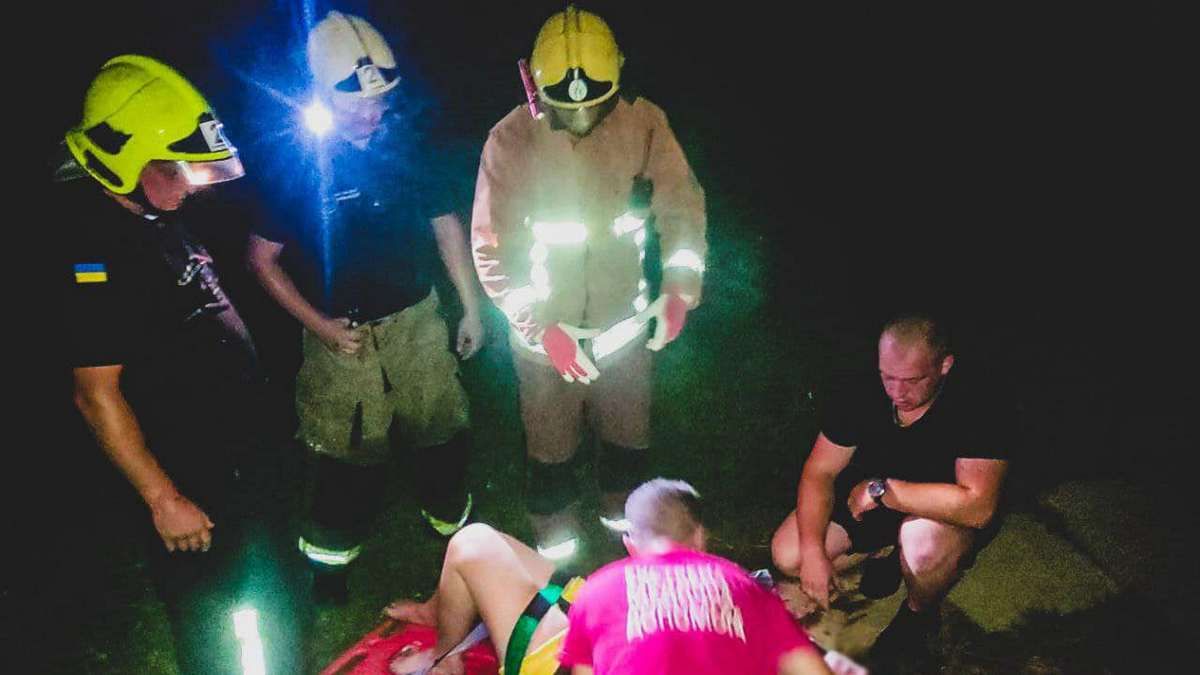 Під туристками провалився міст: одна жінка загинула, дві - постраждали