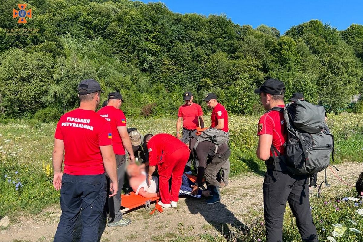 Загублений у лісі та ще четверо - у горах на Прикарпатті 1