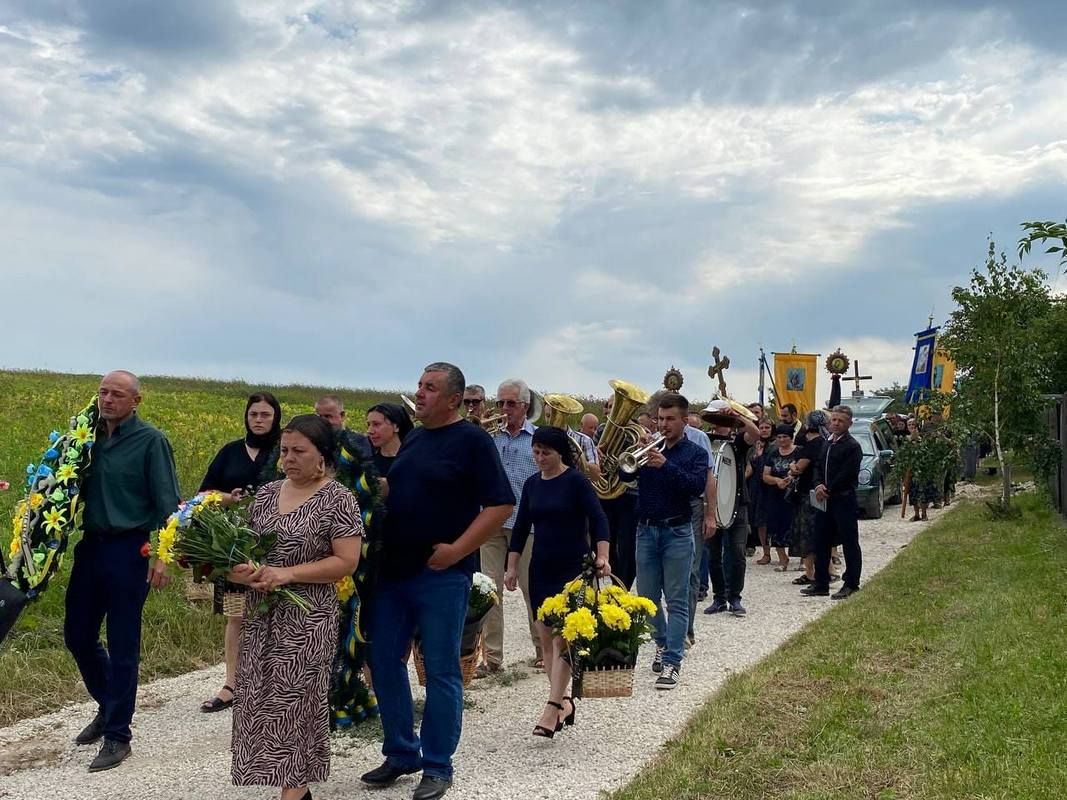 Городенківщина попрощалася з Героєм Василем Снігірьовим 2