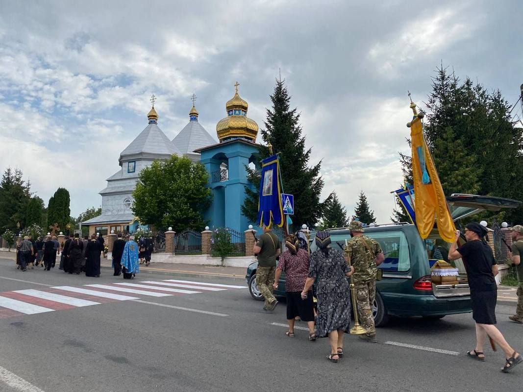 Городенківщина попрощалася з Героєм Василем Снігірьовим 5