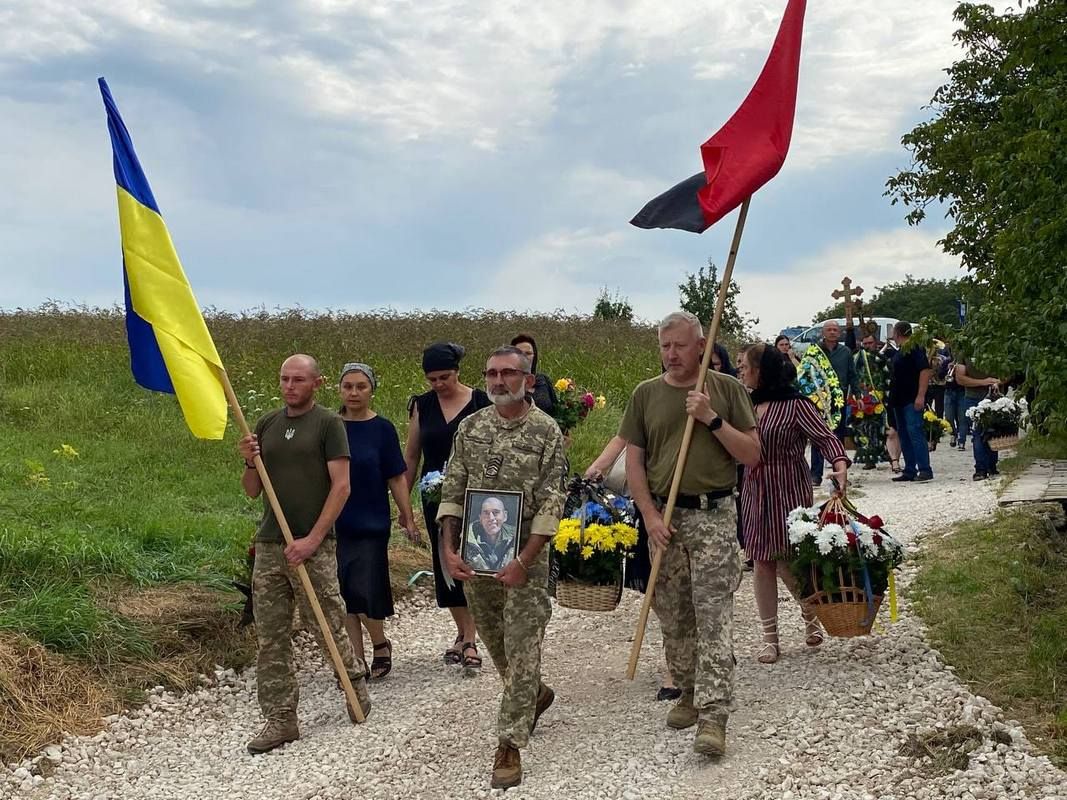 Городенківщина попрощалася з Героєм Василем Снігірьовим 6