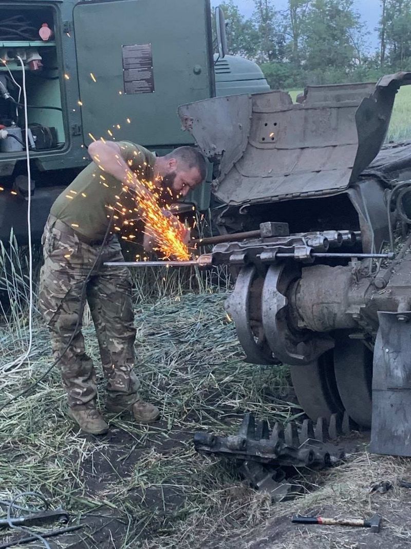 Танкова "швидка допомога" 1