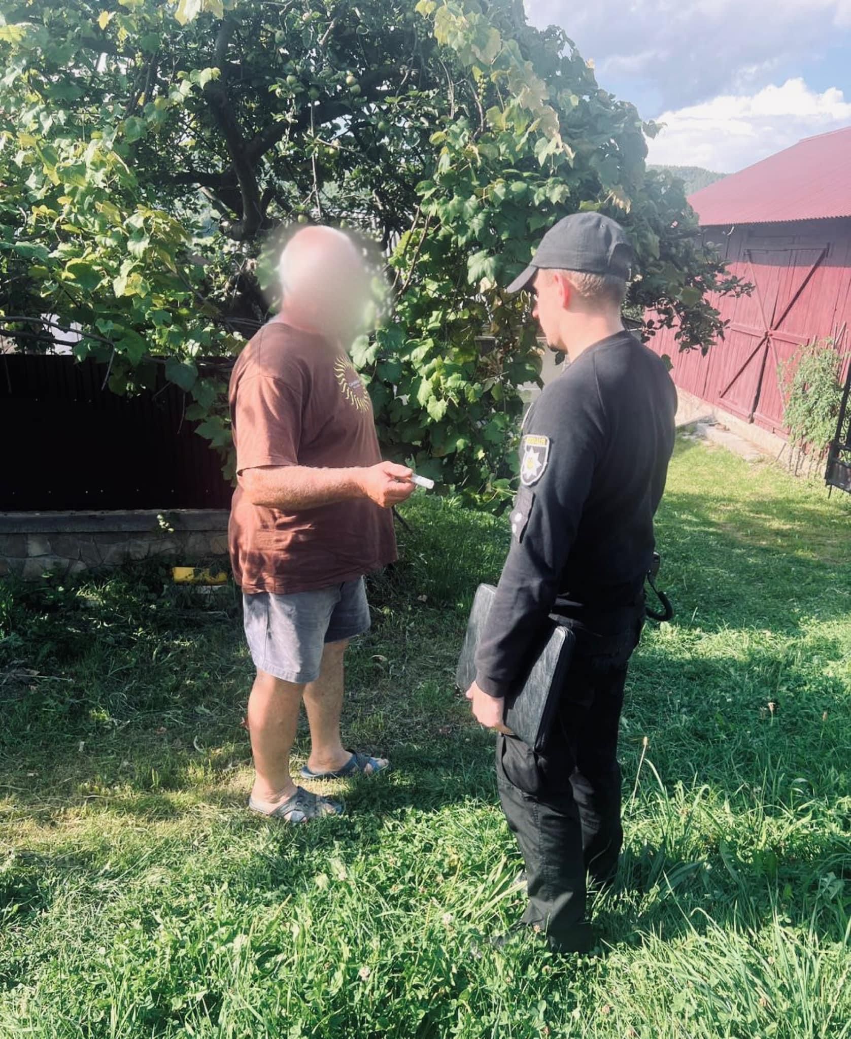 На Коломийщині чоловік застрелив собаку сусідки 1