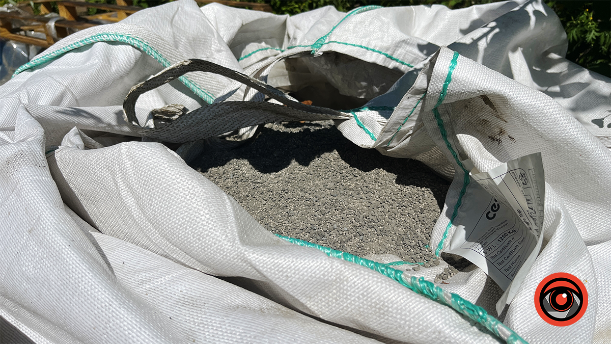 Здохла риба і нестерпний сморід: мешканці Королівки б'ють на сполох через ймовірну екологічну небезпеку 10