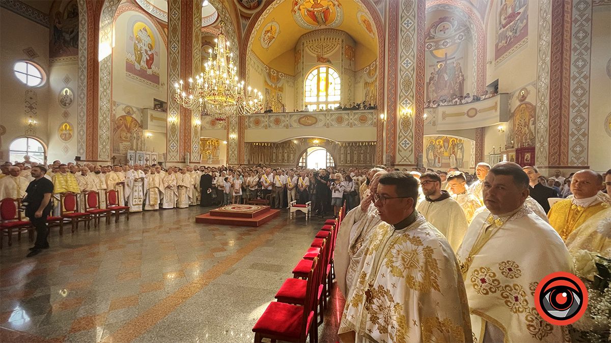 У Коломиї висвятили владику-номінанта Петра Голінея, літургію очолив Блаженніший Святослав 19