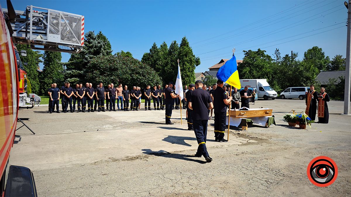 У пожежній частині Коломиї попрощалися з рятувальником Віталієм Пилип’юком 5