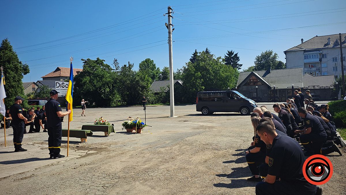 У пожежній частині Коломиї попрощалися з рятувальником Віталієм Пилип’юком 4