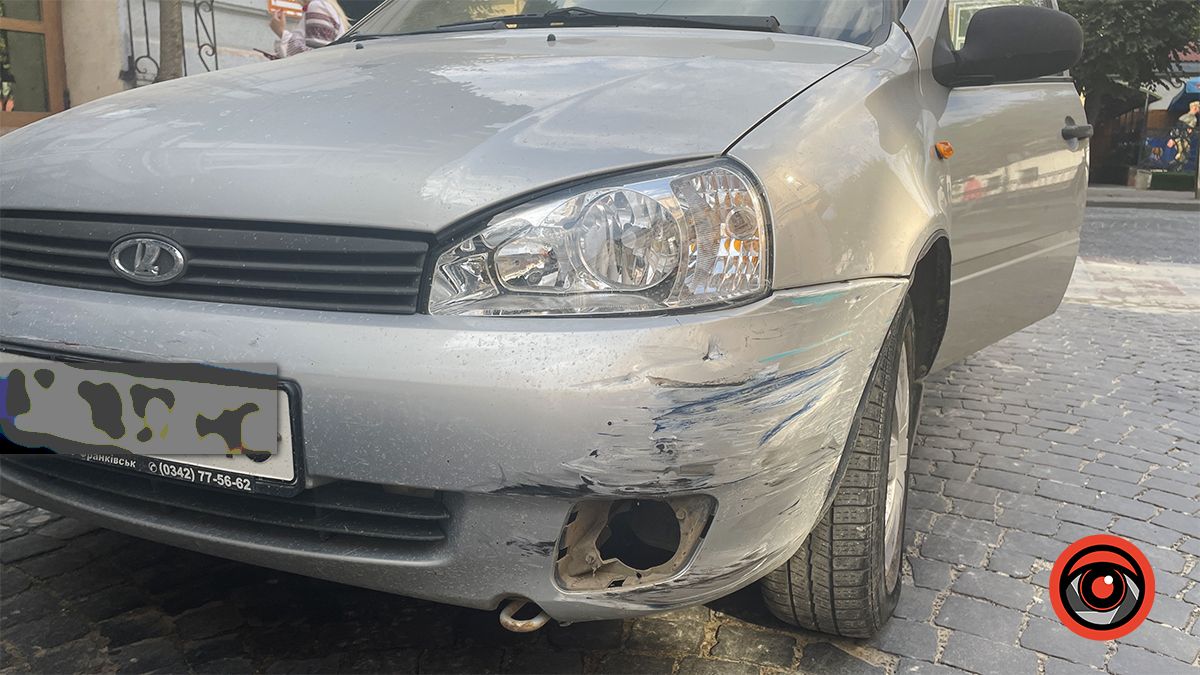 Проміле перевищує норму в 10 разів: дві автівки зіткнулися у середмісті Коломиї 2